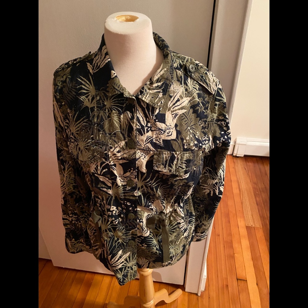 Sanctuary cotton jungle print top L